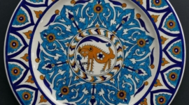 Grande assiette dite Au Lion de Tunis