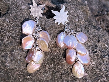 Esty Grossman - boucles d'oreilles CASCADE - argent et perles baroques plates